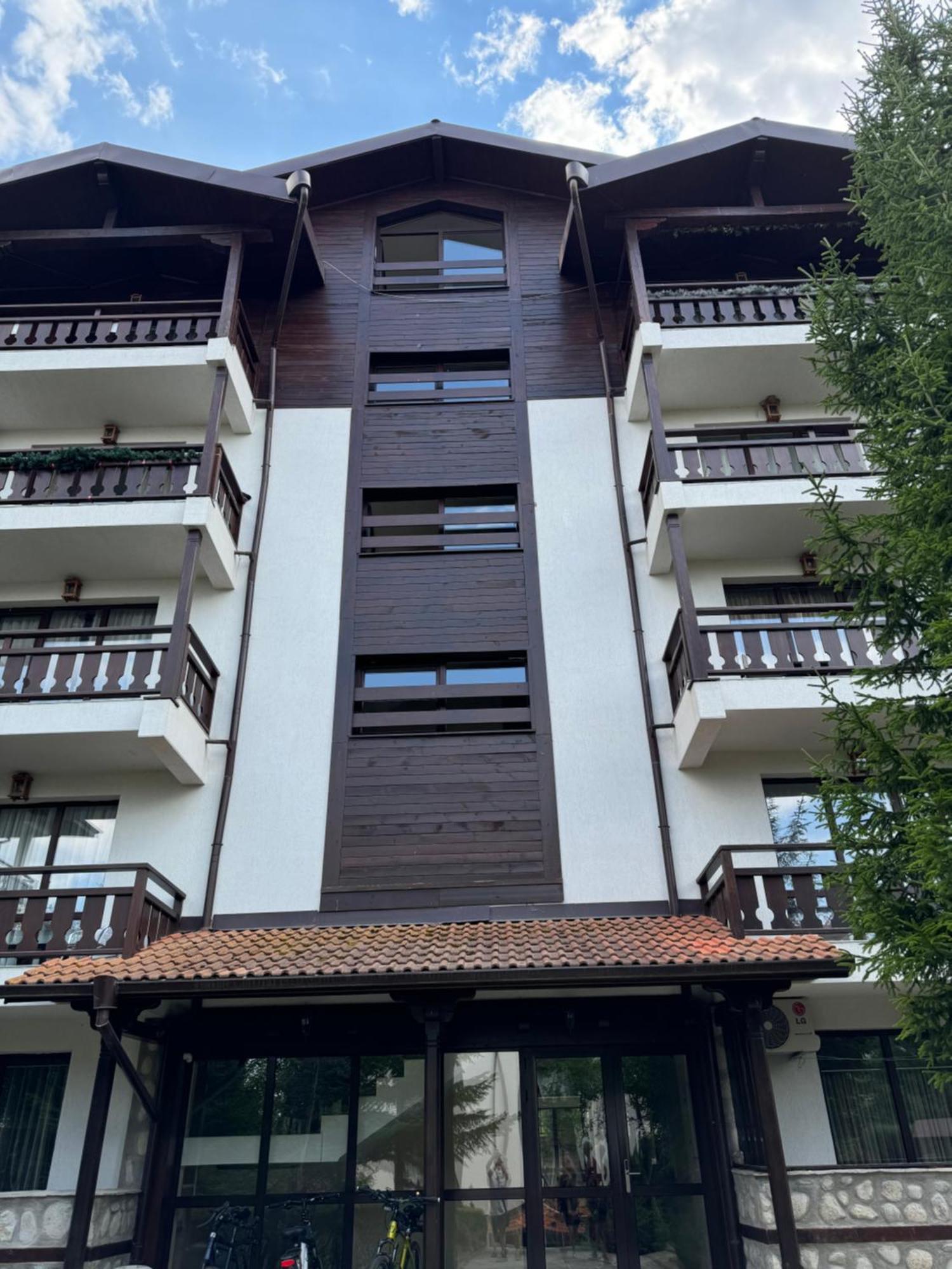 2-Bedroom, 2-Bathroom With Fireplace And Garden At Winslow Infinity Bansko Exteriör bild
