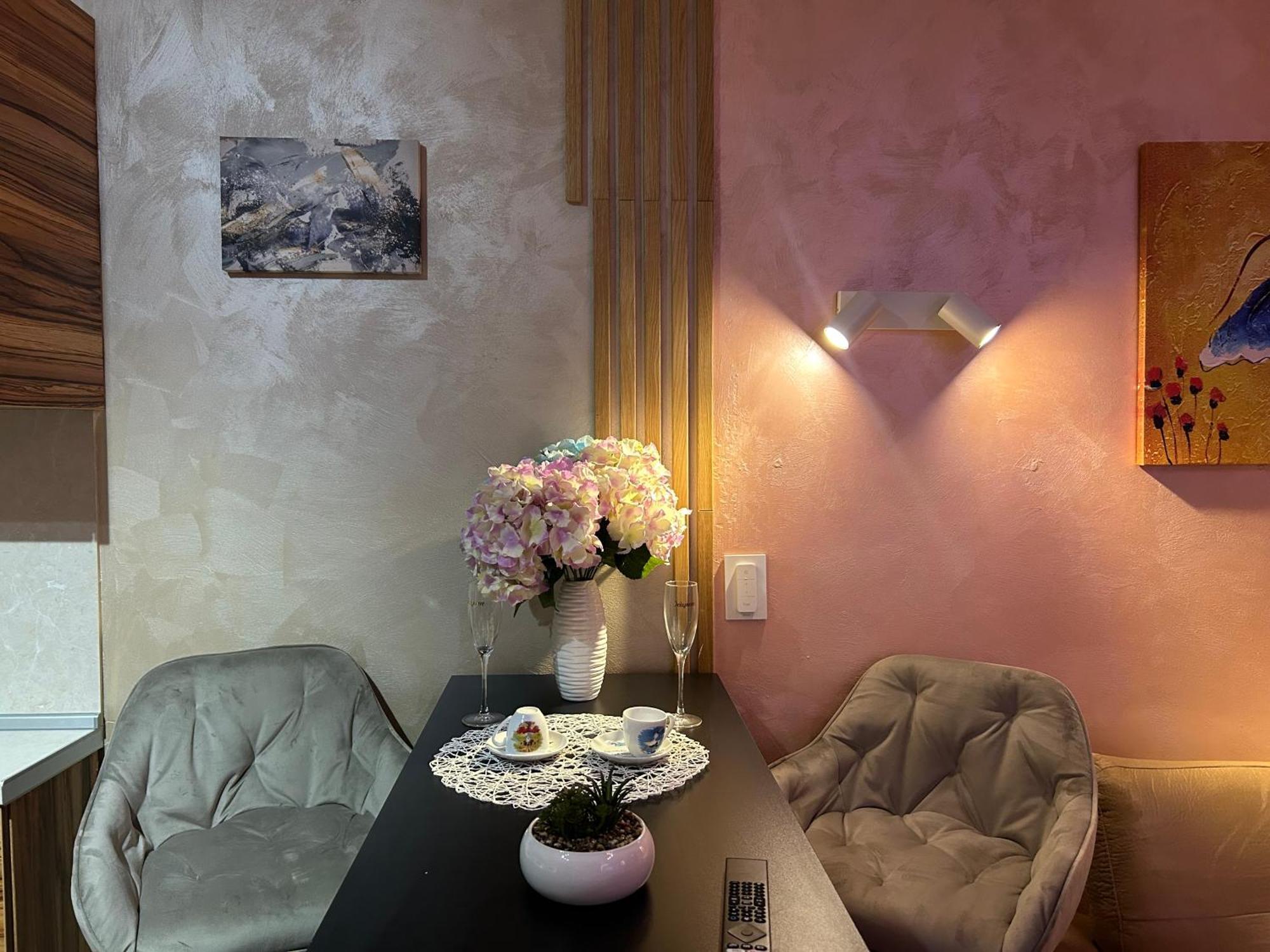 2-Bedroom, 2-Bathroom With Fireplace And Garden At Winslow Infinity Bansko Exteriör bild
