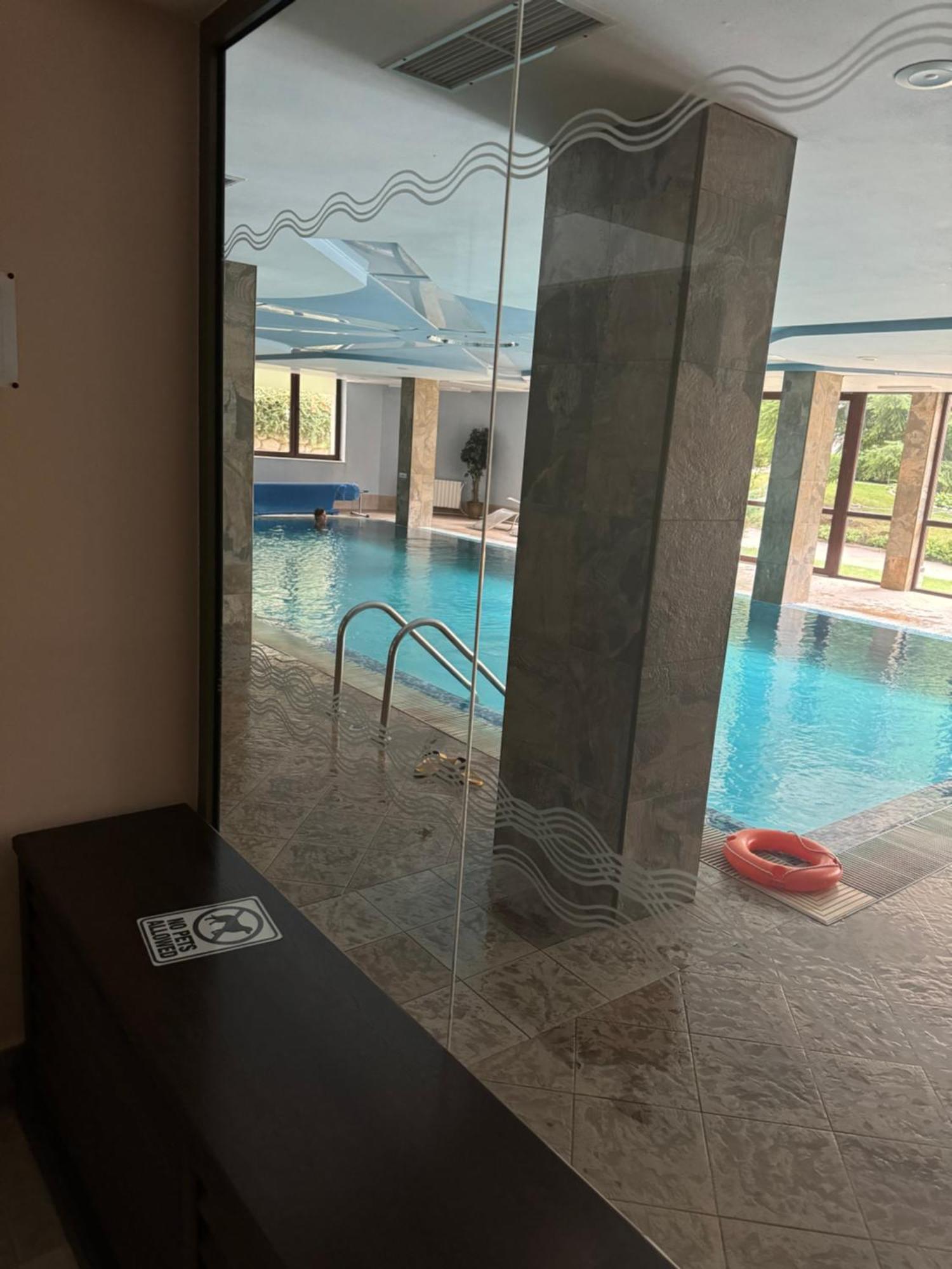 2-Bedroom, 2-Bathroom With Fireplace And Garden At Winslow Infinity Bansko Exteriör bild