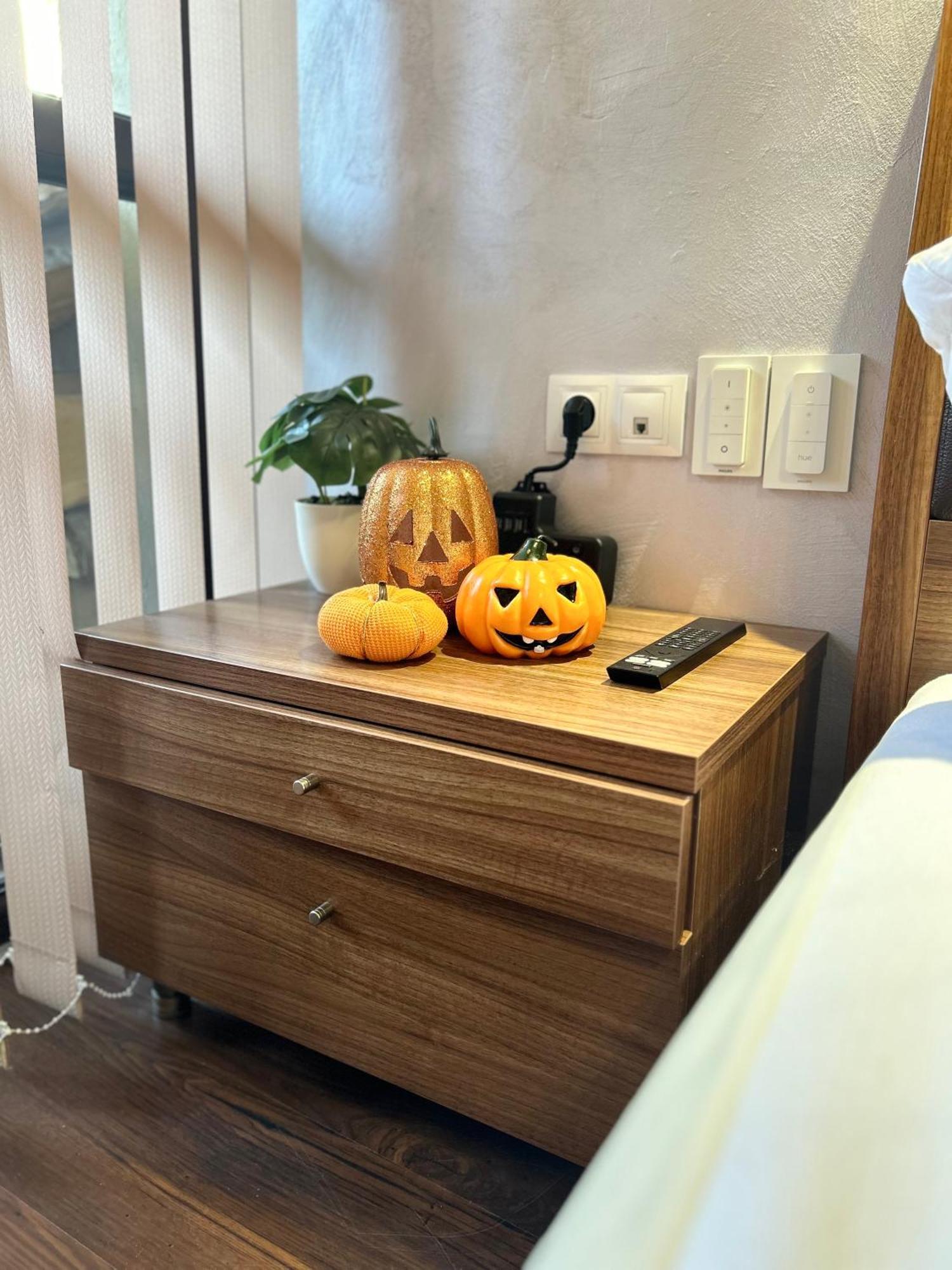 2-Bedroom, 2-Bathroom With Fireplace And Garden At Winslow Infinity Bansko Exteriör bild